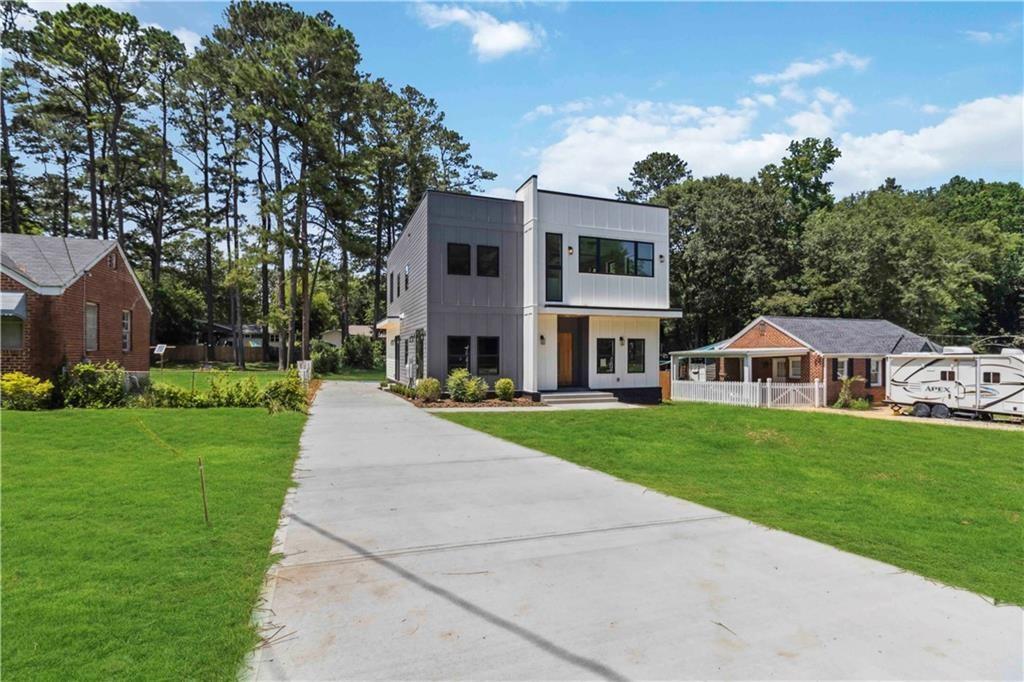 1554 Columbia Circle