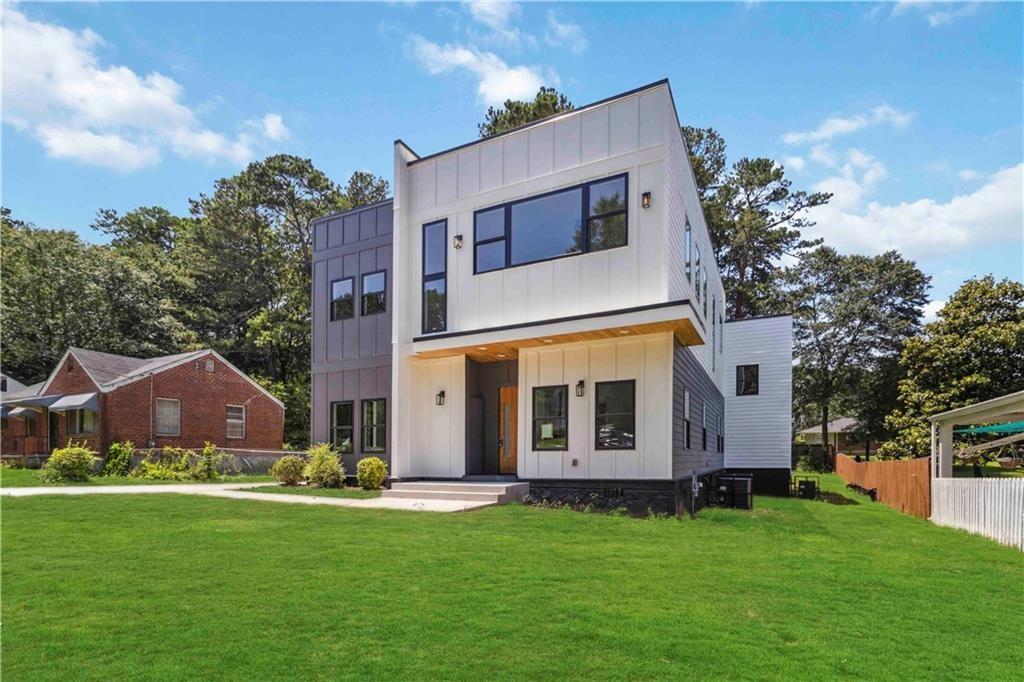 1554 Columbia Circle