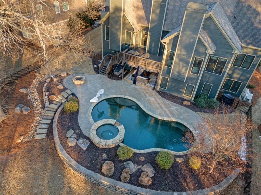 2470 China Berry Lane