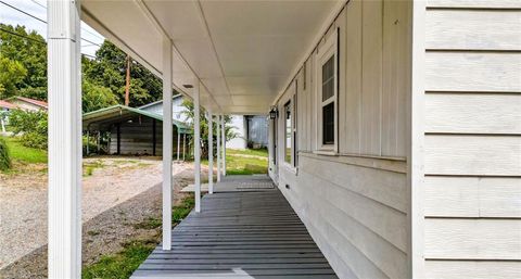 A home in Calhoun