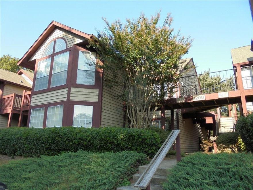 Wonderful Rivermont Village Condo recently refreshed. Nestled among the trees and mature landscaping of Rivermont. Large open living room with walkout balcony, separate dining room, roommate bedroom pplan with 2 full baths. Take advantage of all that this highly desired community has to offer including pools, tennis, clubhouse, playground, Golf Course with the option to join, and the fabulous trails of the Chattahoochee River Park exclusively for Rivermont Residents. Mid level unit location for minimal stairs to access. All appliances including washer and dryer. Assigned parking space and plenty of guest parking. Prime location with easy access to the nightlife and shopping of downtown Roswell, Milton,and Alpharetta. Close to GA-400 or PIB, Northpoint Mall, Windward, and MARTA. Top rated schools.