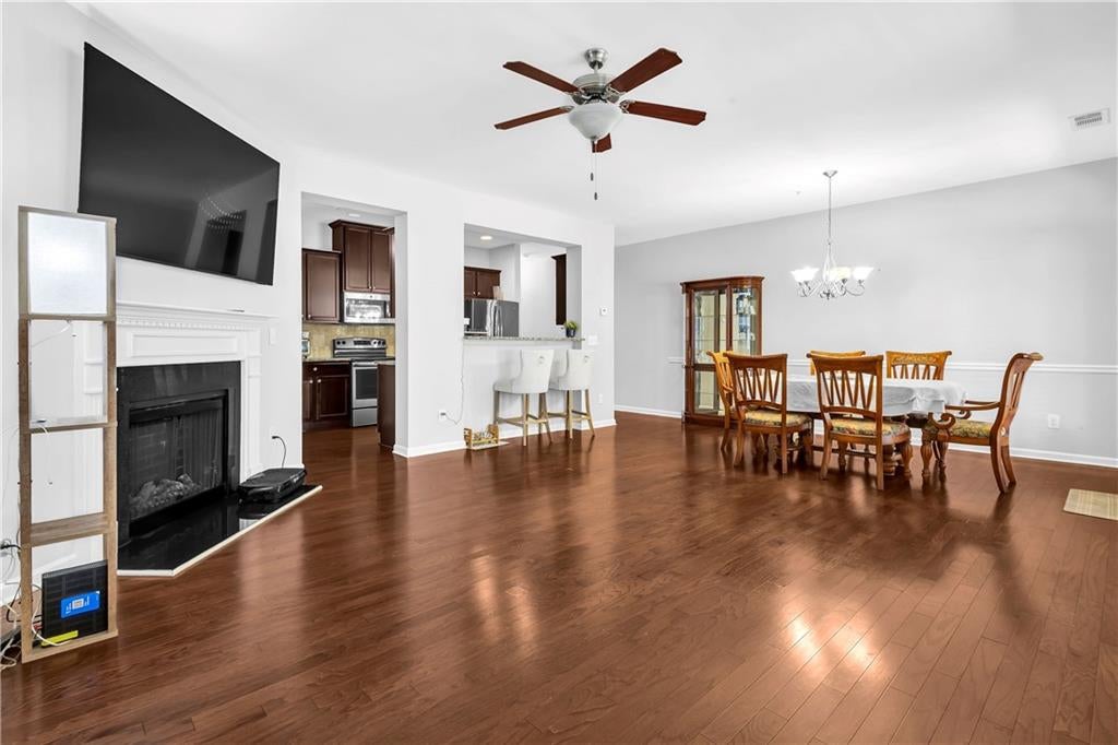 3347 Desoto Road