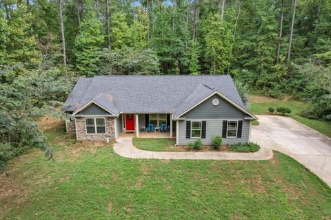 A home in Newnan