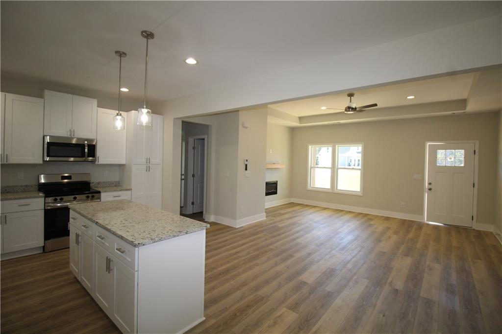 200 Brookwood Xing