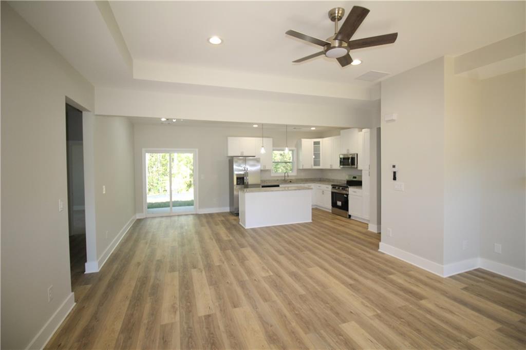 200 Brookwood Xing