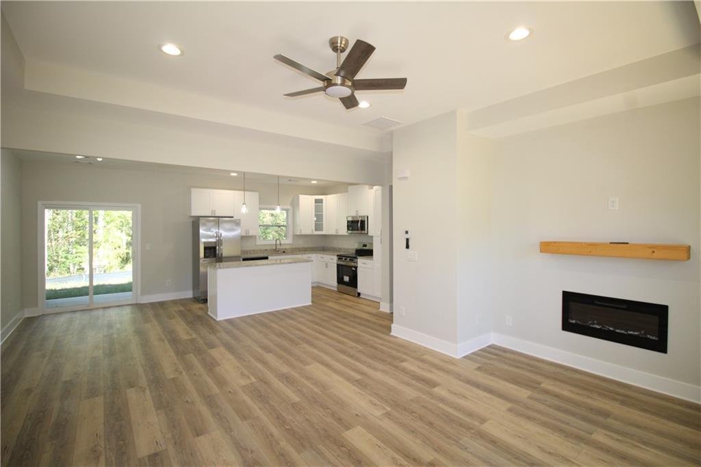 200 Brookwood Xing