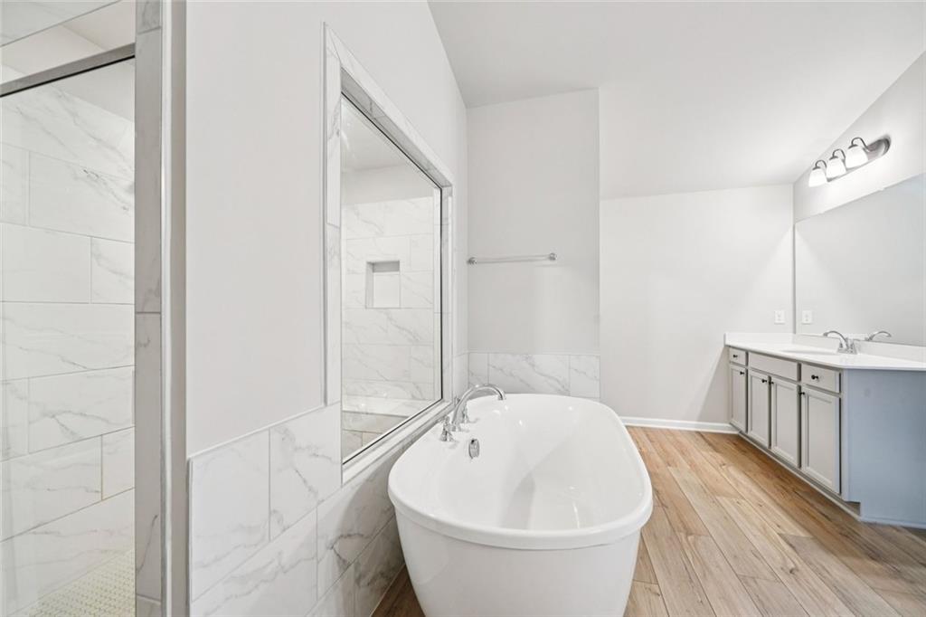 BERKELEY LAKES - Residential