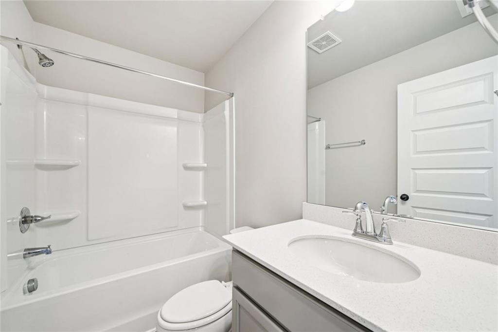 BERKELEY LAKES - Residential