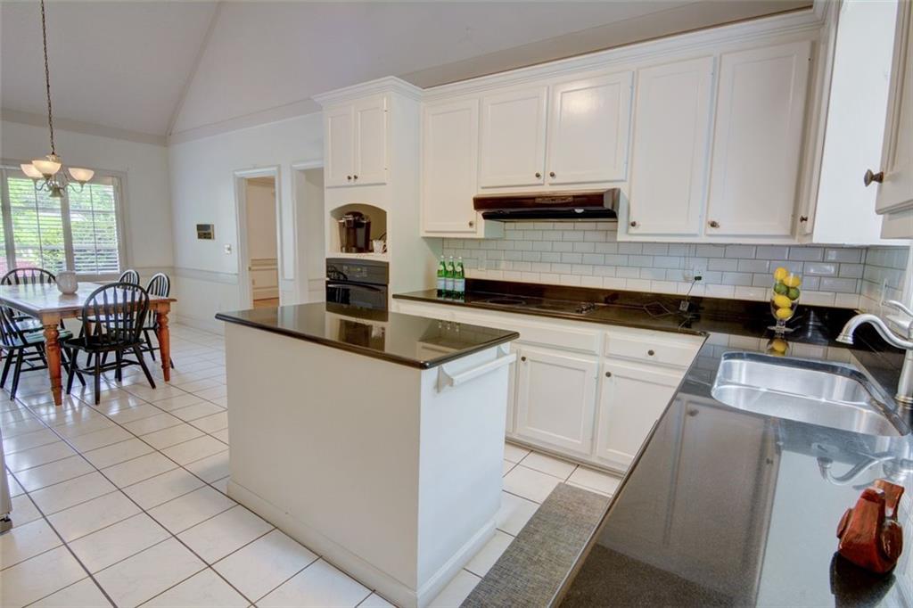 5208 Fox Hill Court, Peachtree Corners, Georgia image 12