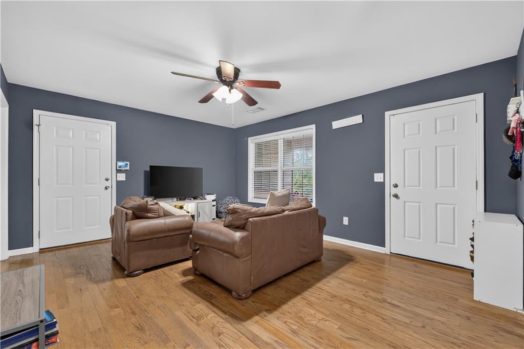 3548 Lakeview Drive