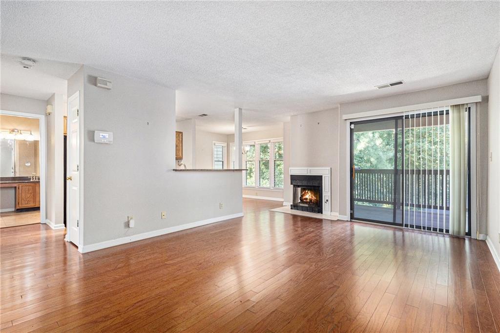 915 Garden Court 915