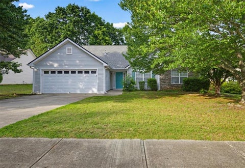 Homes For Sale - 1029 Harbins Pass Drive<br/> Dacula, GA 30019
