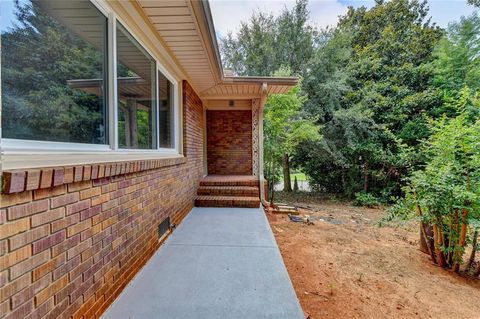 Photo of 6085 GLENRIDGE Drive, Sandy Springs, GA 30328 (MLS # 7685770)