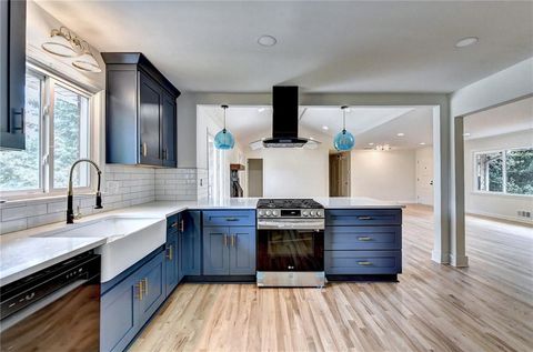 Photo of 6085 GLENRIDGE Drive, Sandy Springs, GA 30328 (MLS # 7685770)