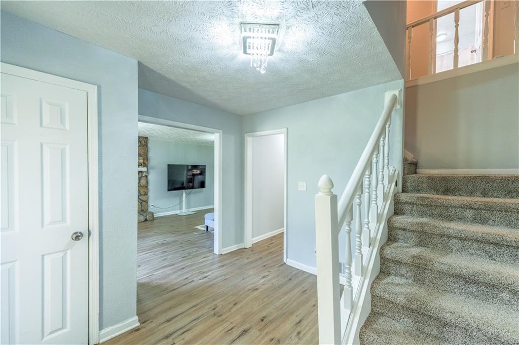 5806 Windermere Court