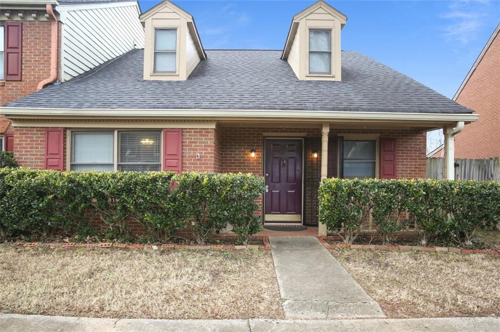 Spacious 3-Bedroom, 3-Bath End Unit Townhome in Prime Location!
This beautiful end-unit townhome offers the perfect combination of space, comfort, and convenience. Featuring 3 bedrooms and 3 full baths, the layout includes 2 bedrooms on the main floor and a huge bonus room with a private bath upstairs, ideal for a primary/ guest suite, office, or additional living space.
Enjoy a cozy fireside living room, large bedrooms, a sunroom, a closed-in patio, and a private fenced backyard—perfect for playing with your kids or pets, or simply relaxing outdoors.
Located in an unbeatable area, this townhome is less than a mile from GA-400 and Publix, just 2.5 miles from the Chattahoochee River National Recreation Area, and only a few miles from I-285, making it convenient to everything you need.
With a great price and prime location, this home won’t last long. Apply and move in today before it’s gone!