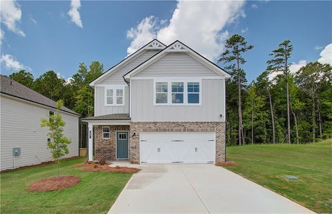 Homes For Sale - 86 Hydrangea Circle<br/> Fairburn, GA 30213