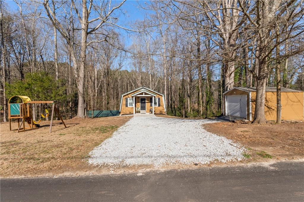 209 Beech Creek Circle, Winder, Georgia image 4