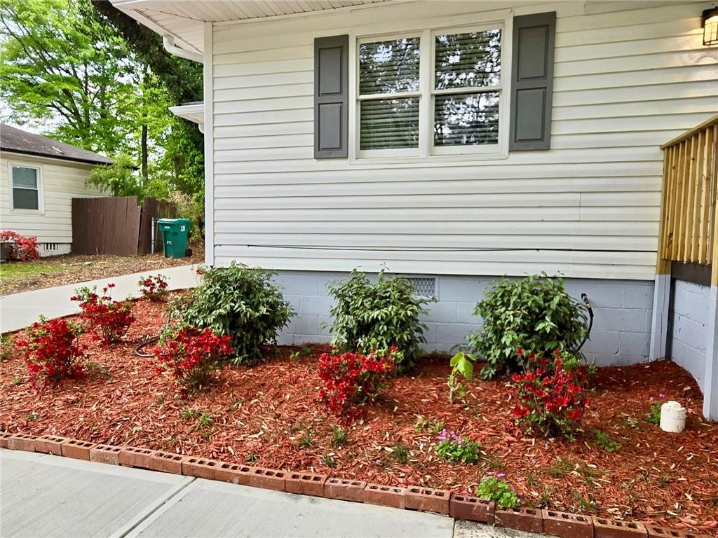 2495 SE Glendale Circle, Smyrna, Georgia image 3