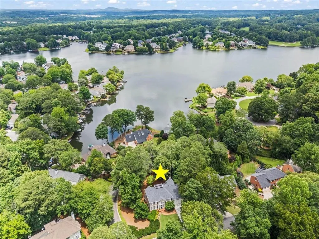 Alpharetta, Georgia 30005, United States, 5 Bedrooms Bedrooms, ,4 BathroomsBathrooms,Residential,Active,154614