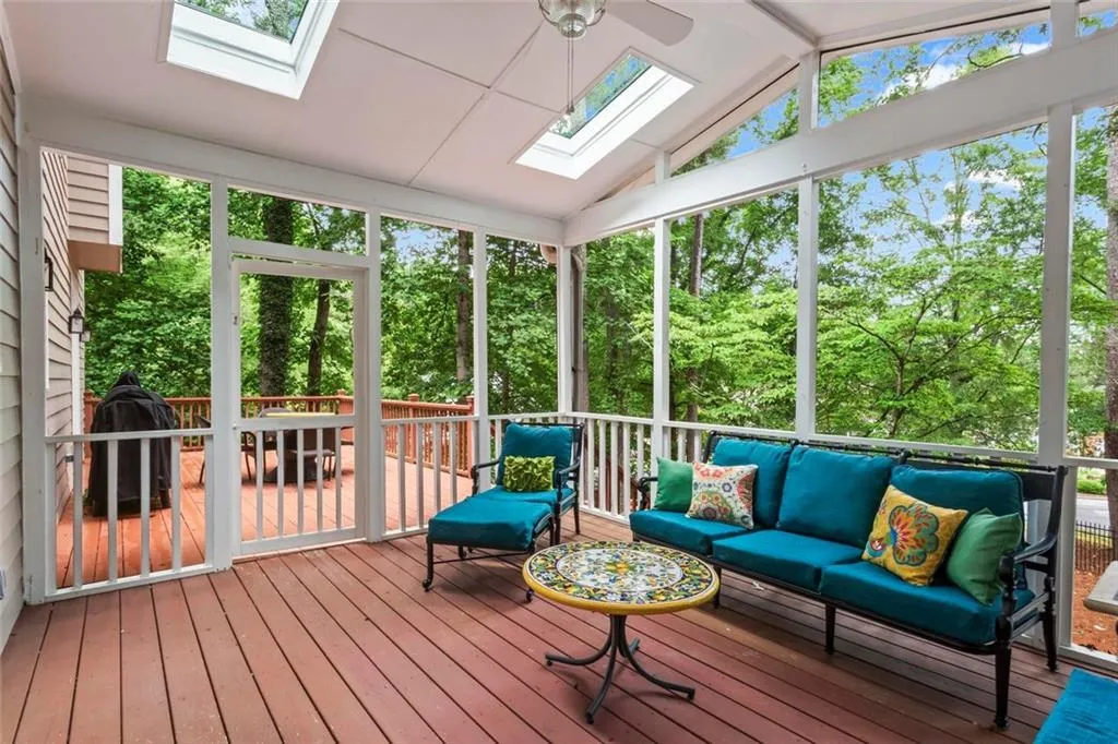 Alpharetta, Georgia 30005, United States, 5 Bedrooms Bedrooms, ,4 BathroomsBathrooms,Residential,Active,154614