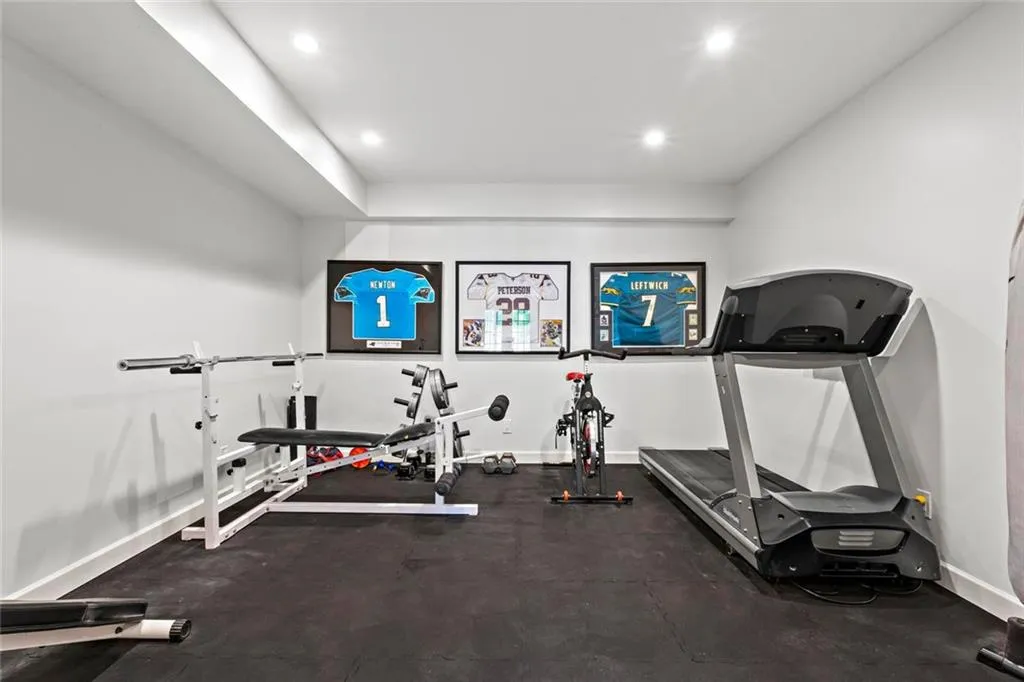 Alpharetta, Georgia 30005, United States, 5 Bedrooms Bedrooms, ,4 BathroomsBathrooms,Residential,Active,154614