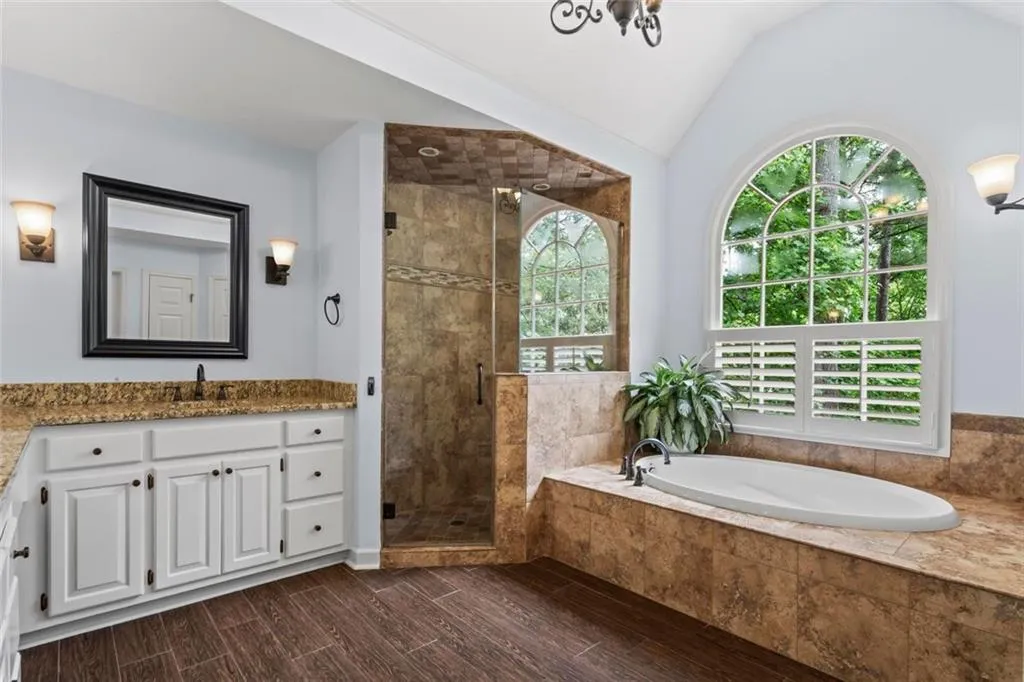 Alpharetta, Georgia 30005, United States, 5 Bedrooms Bedrooms, ,4 BathroomsBathrooms,Residential,Active,154614