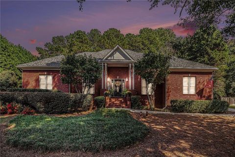 Homes For Sale - 615 Wellington Drive<br/> Winder, GA 30680