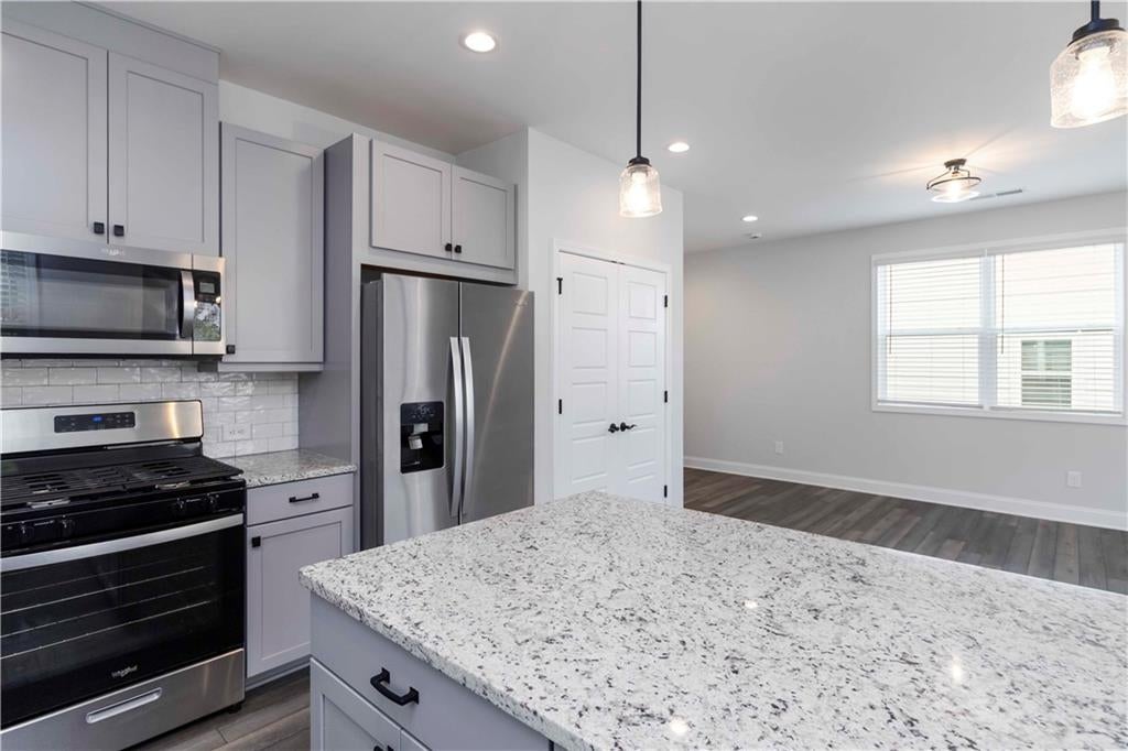 2000 Harvest Pond Circle 2056 - FARMSTEAD