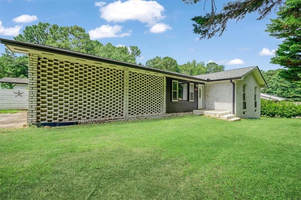 200 Canterbury Walk