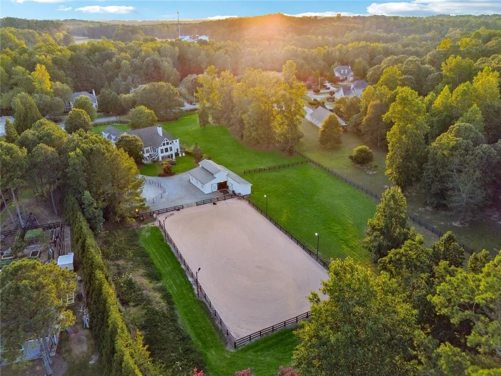 Canton, Georgia 30115, United States, 4 Bedrooms Bedrooms, ,4 BathroomsBathrooms,Residential,Active,142420