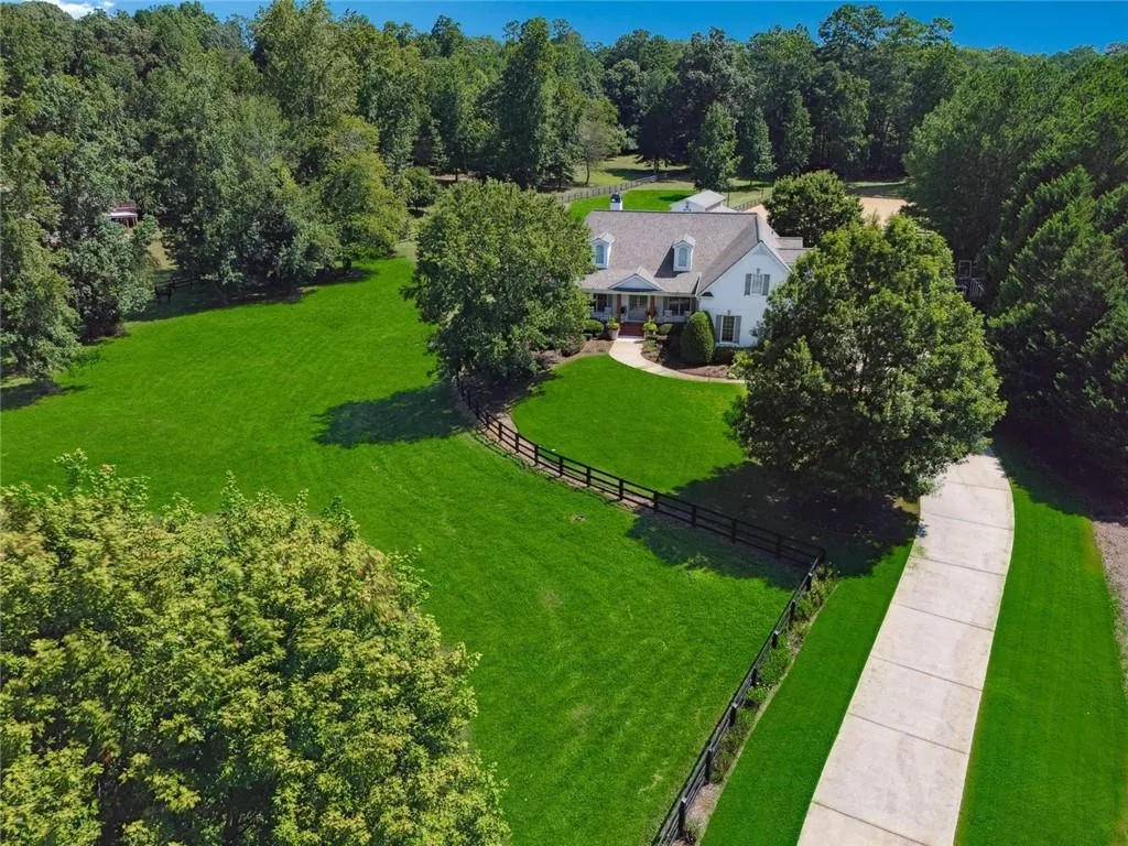 Canton, Georgia 30115, United States, 4 Bedrooms Bedrooms, ,4 BathroomsBathrooms,Residential,Active,142420