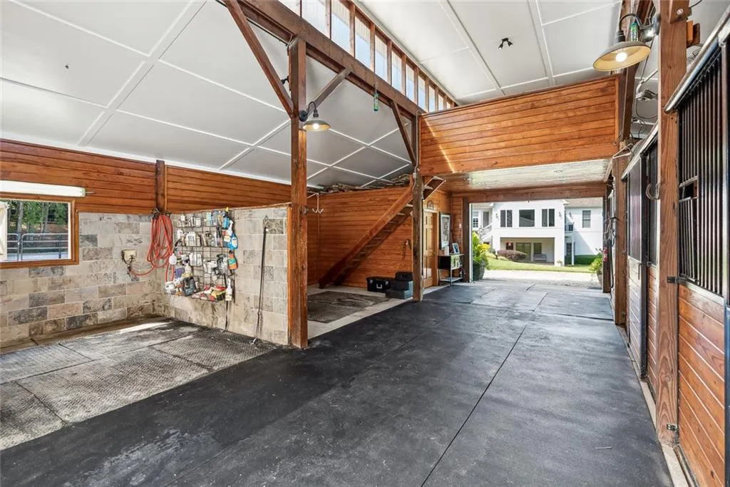 Canton, Georgia 30115, United States, 4 Bedrooms Bedrooms, ,4 BathroomsBathrooms,Residential,Active,142420