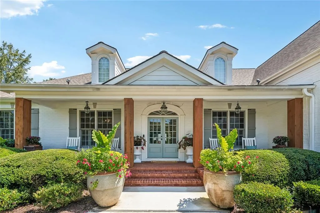 Canton, Georgia 30115, United States, 4 Bedrooms Bedrooms, ,4 BathroomsBathrooms,Residential,Active,142420