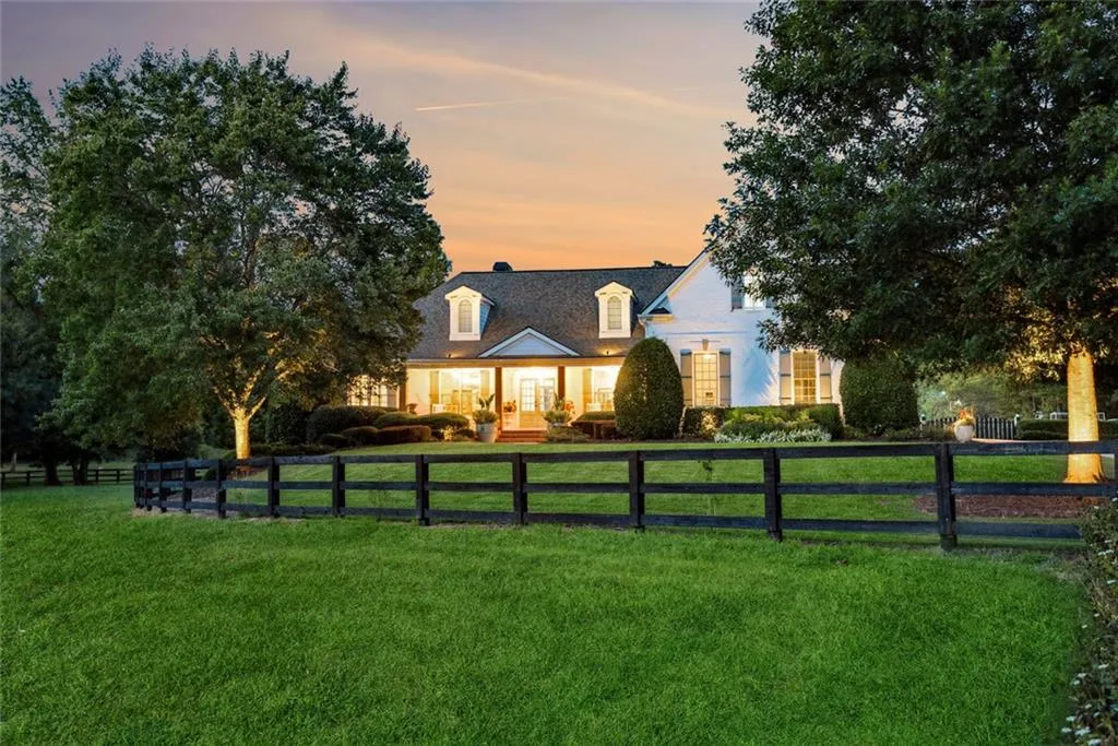 Canton, Georgia 30115, United States, 4 Bedrooms Bedrooms, ,4 BathroomsBathrooms,Residential,Active,142420