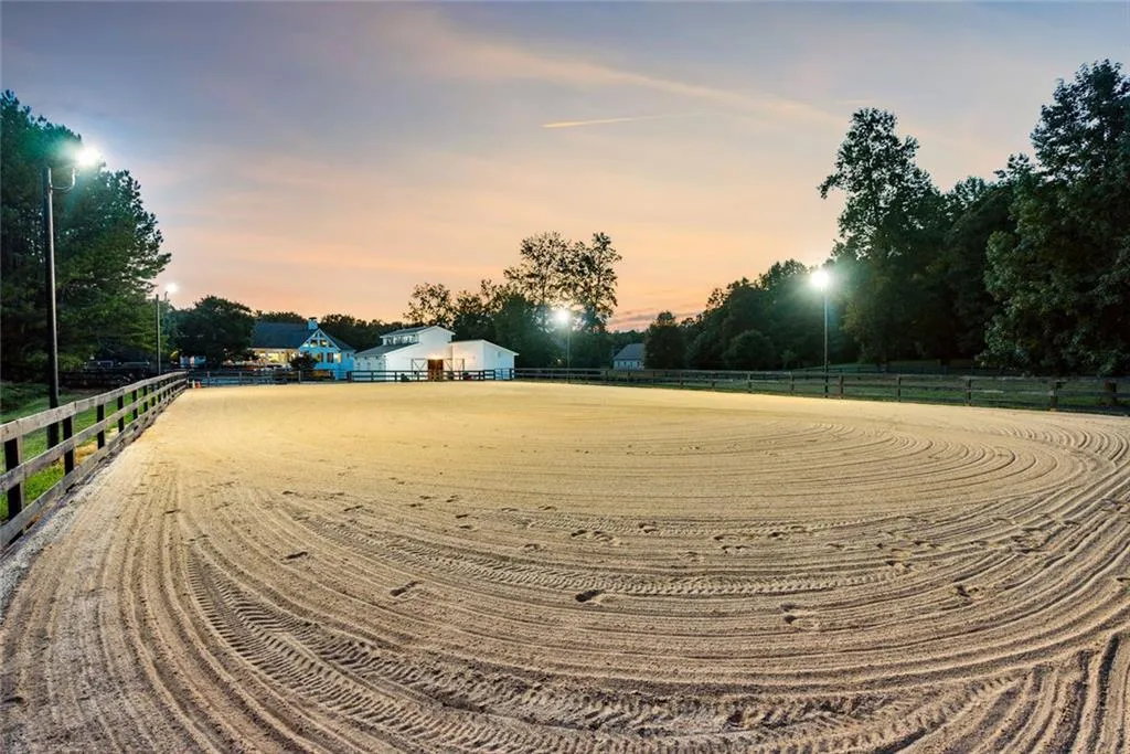 Canton, Georgia 30115, United States, 4 Bedrooms Bedrooms, ,4 BathroomsBathrooms,Residential,Active,142420