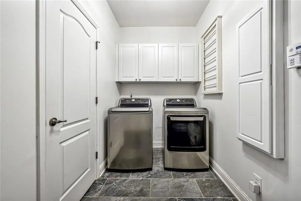 Canton, Georgia 30115, United States, 4 Bedrooms Bedrooms, ,4 BathroomsBathrooms,Residential,Active,142420