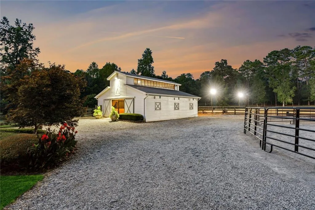 Canton, Georgia 30115, United States, 4 Bedrooms Bedrooms, ,4 BathroomsBathrooms,Residential,Active,142420