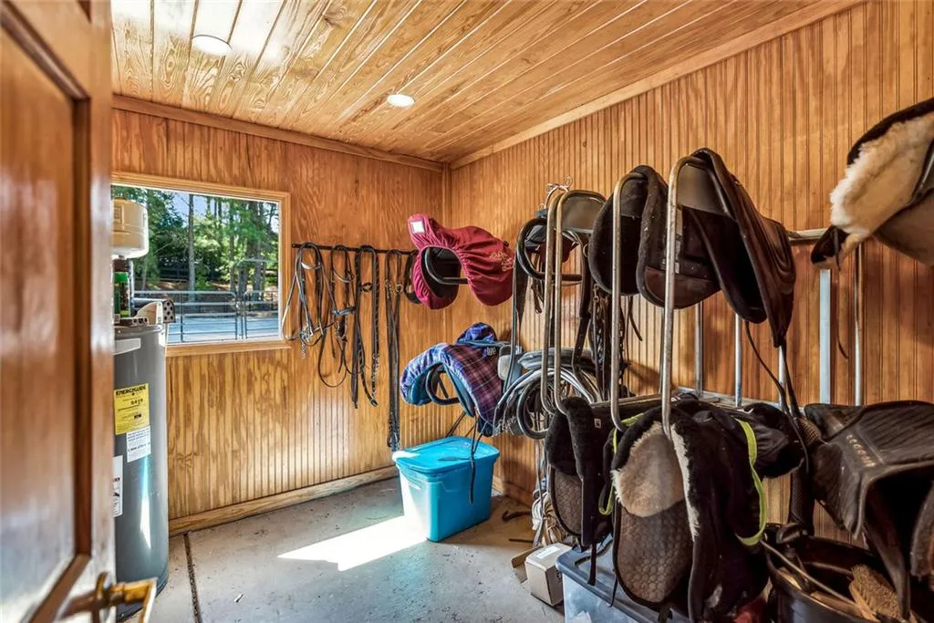 Canton, Georgia 30115, United States, 4 Bedrooms Bedrooms, ,4 BathroomsBathrooms,Residential,Active,142420