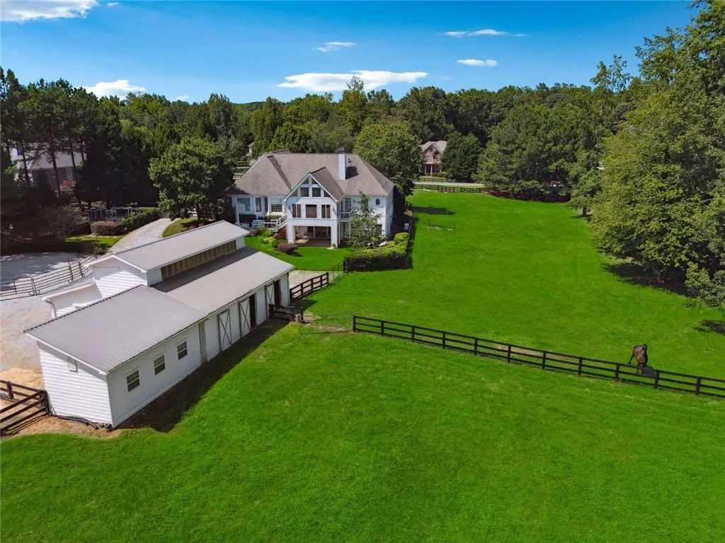 Canton, Georgia 30115, United States, 4 Bedrooms Bedrooms, ,4 BathroomsBathrooms,Residential,Active,142420