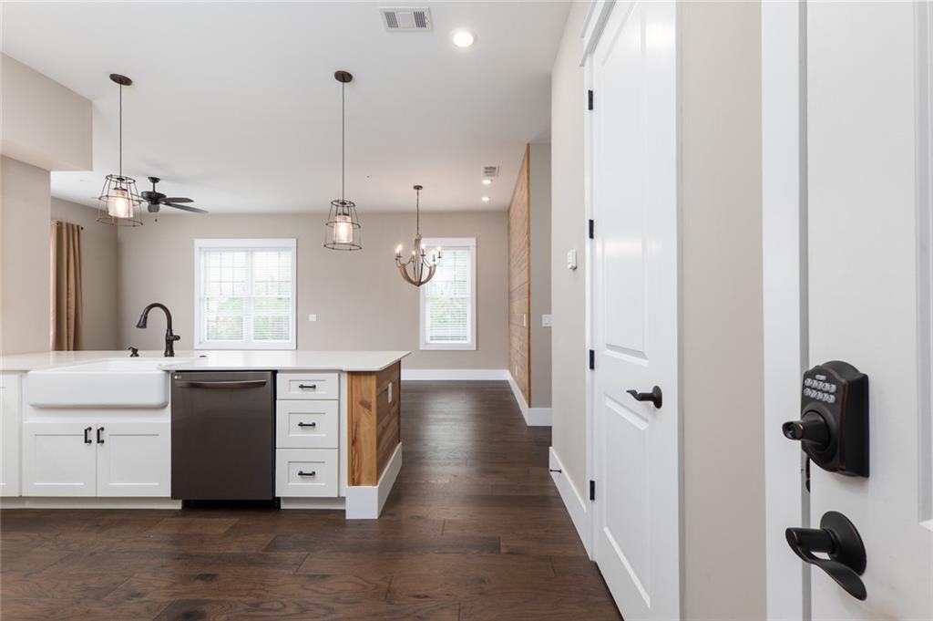 116 W Main Street 2A
