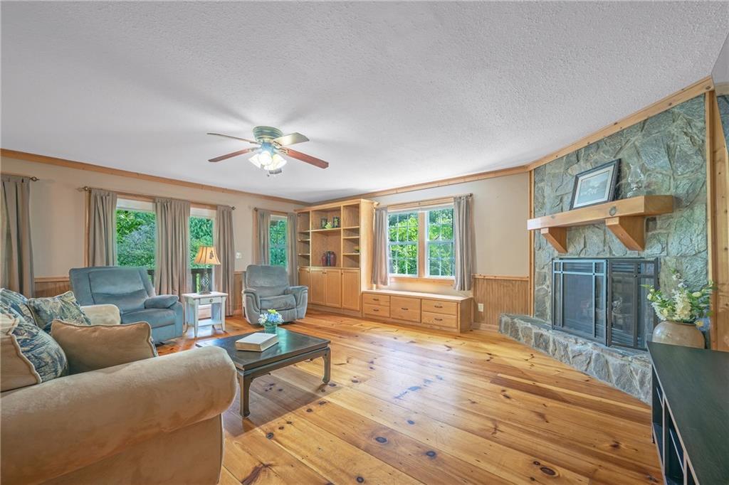 495 Dockery Lane