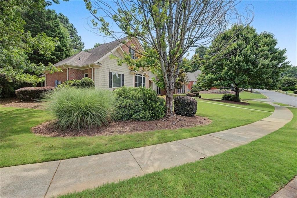 2989 Highcreek View NW