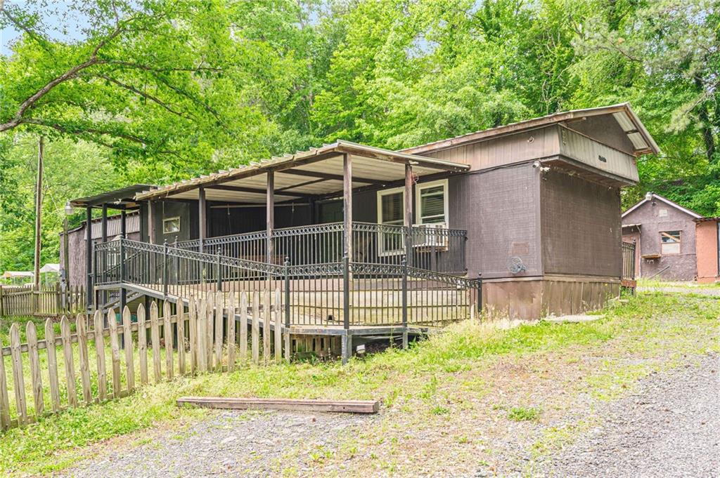 90 SE Valley Trail SE