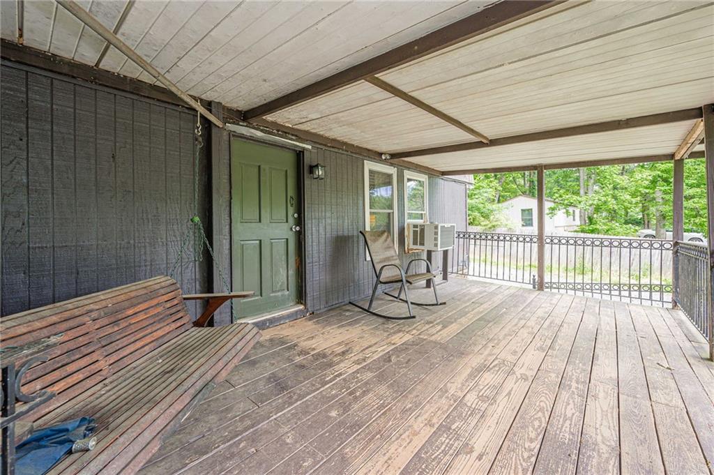 90 SE Valley Trail SE