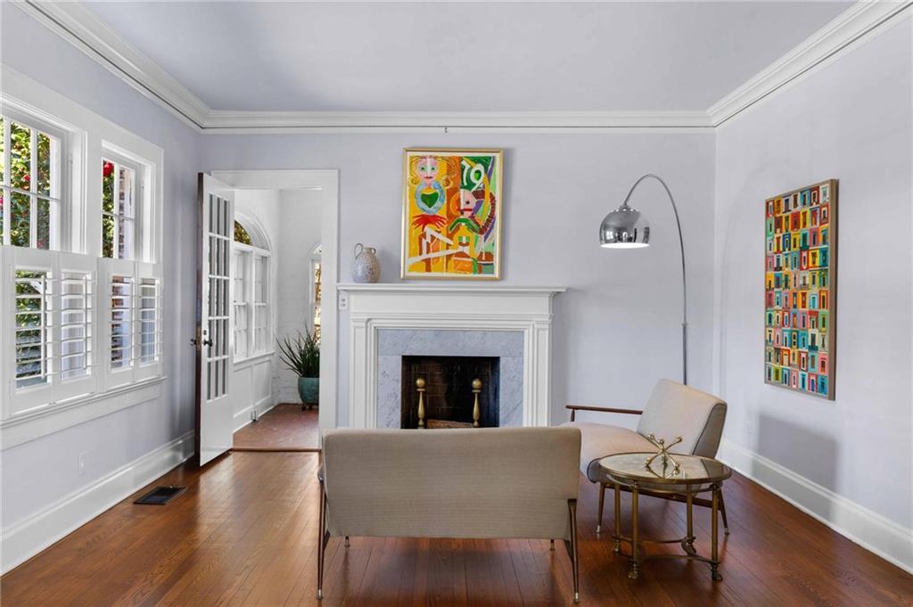 183 E Wesley Road NE