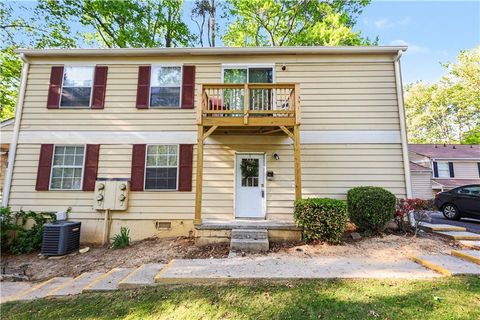 Photo of 1344 Surrey Lane SW, Marietta, GA 30008 (MLS # 7749790)
