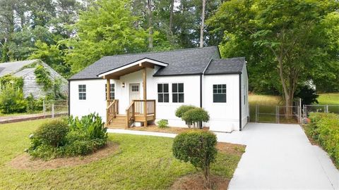 1111 Edgefield Drive SW Atlanta GA 30310