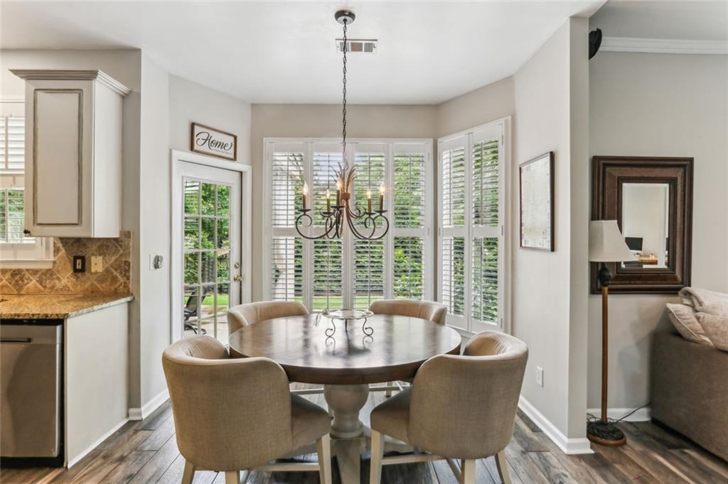 2624 E Madison Drive