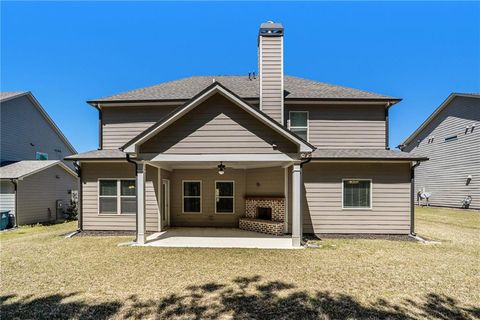 A home in Dacula